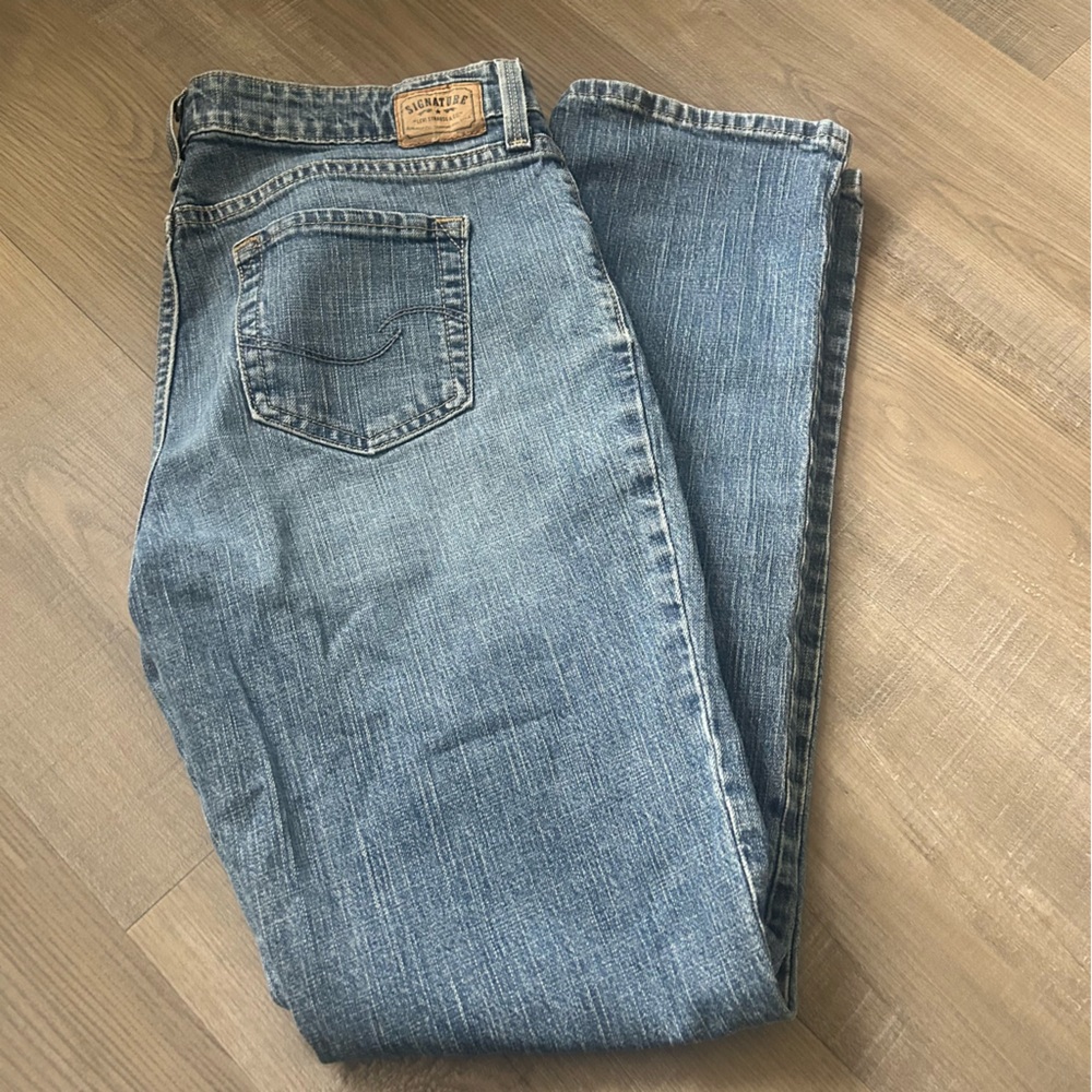 Levi’s Signature Light Blue Straight Jeans